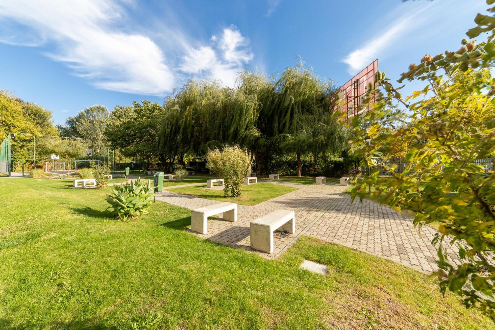 ARI Rose Apartment in complexul Ared Kaufland Arad Exterior foto